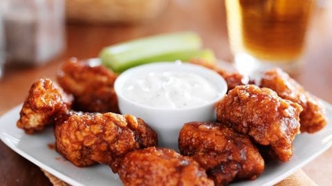 boneless cannabis buffalo bbq chicken wngs with ranch sauce and beer