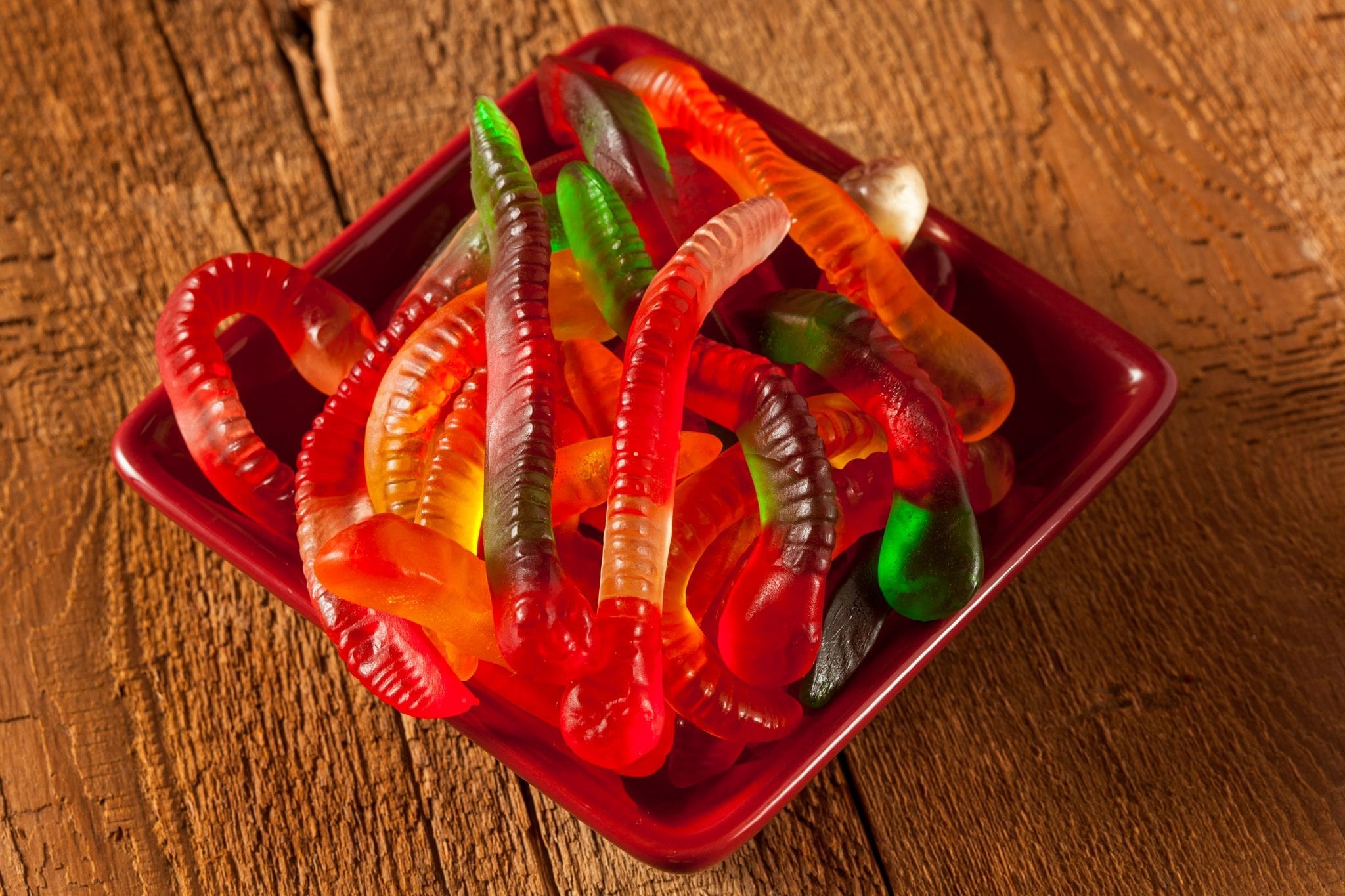 How to use the LĒVO Gummy Maker to make two-toned gummy worms 