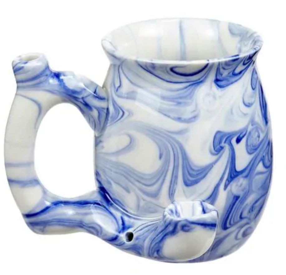 Ceramic mug discrete pipe
